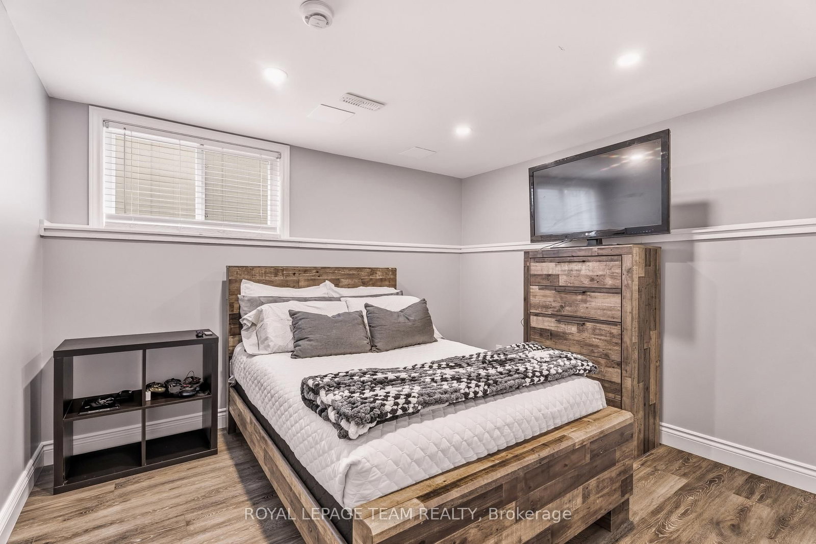 218 Arthur Street • Arnprior, ON photo 34