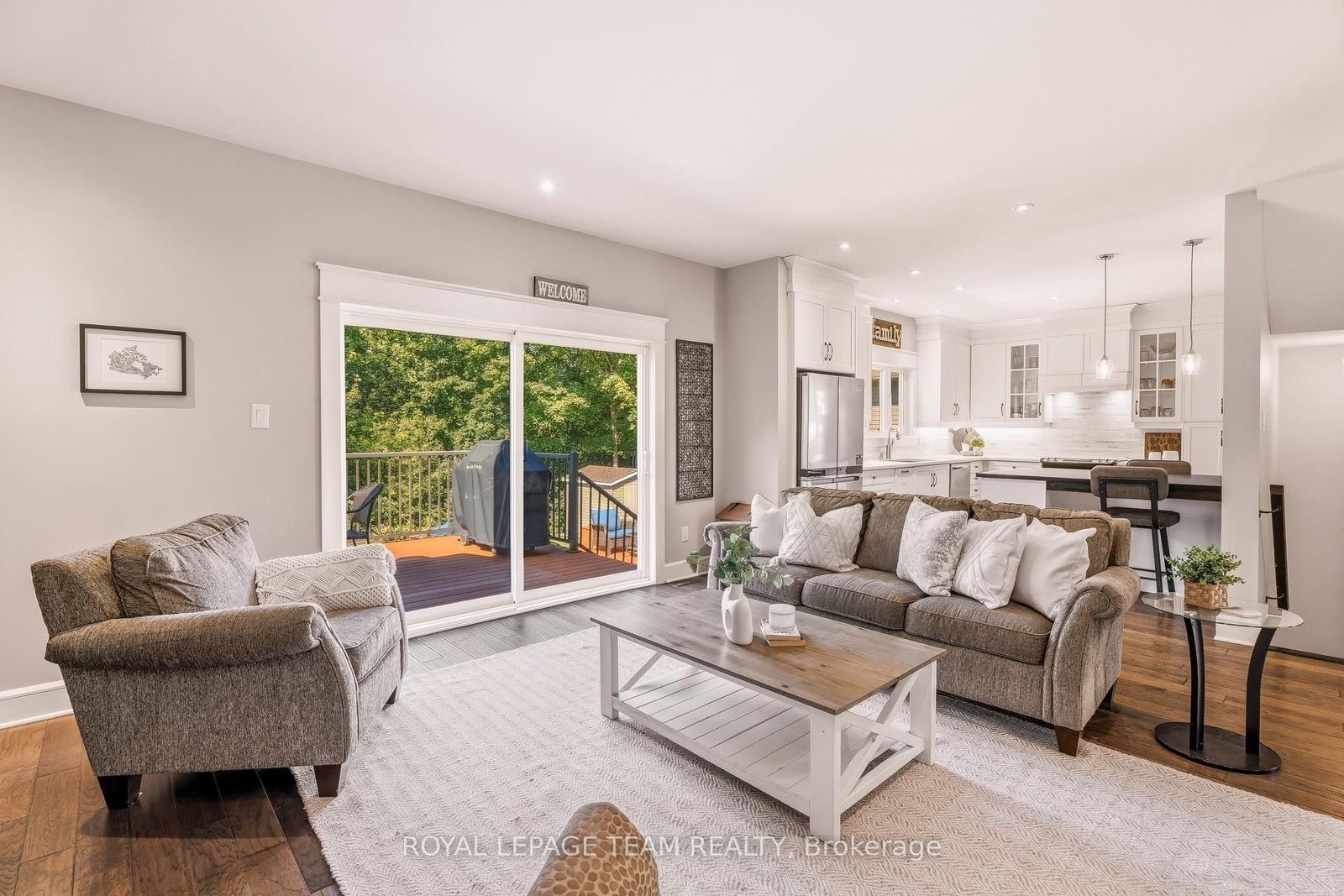 218 Arthur Street • Arnprior, ON photo 8