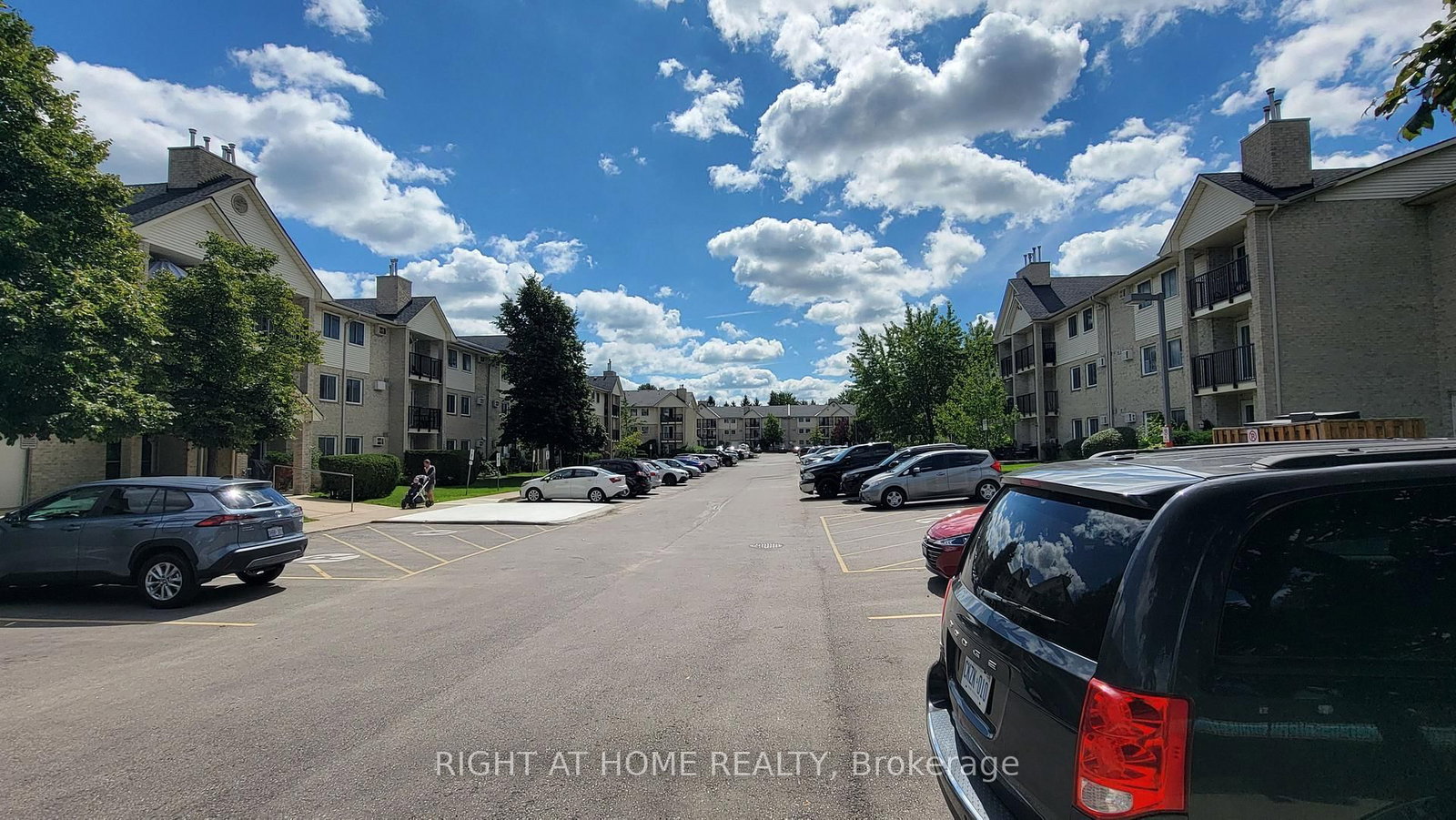 733 Deveron Crescent • #108 • London South, ON photo 14