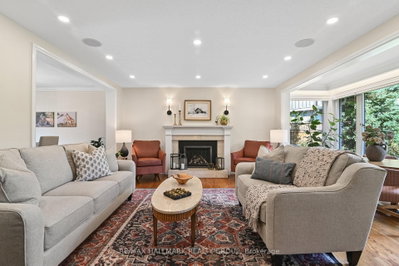 109 Parkglen Court • Ottawa, ON photo 5