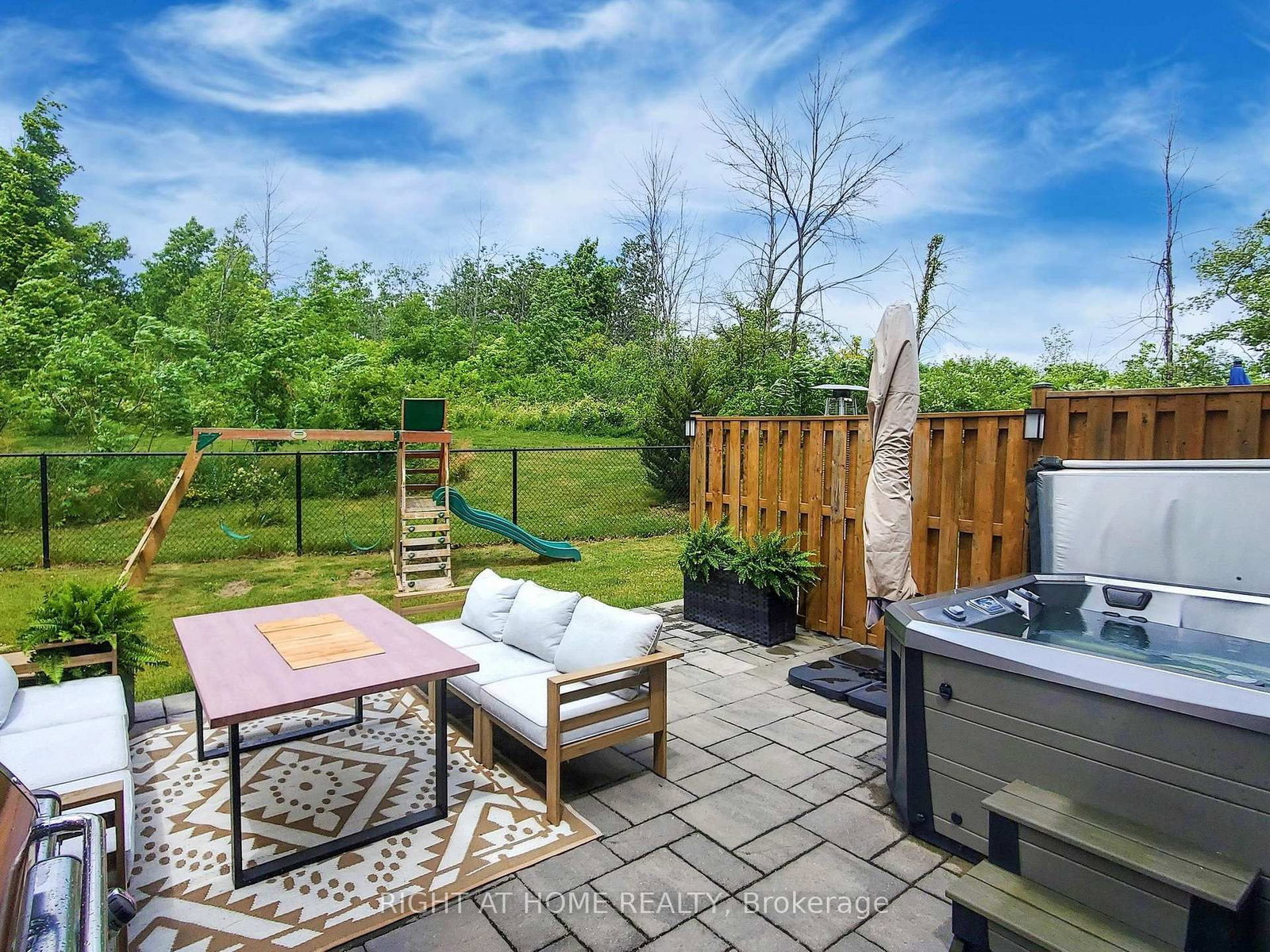 35 Midhurst Heights • #30 • Hamilton, ON photo 2