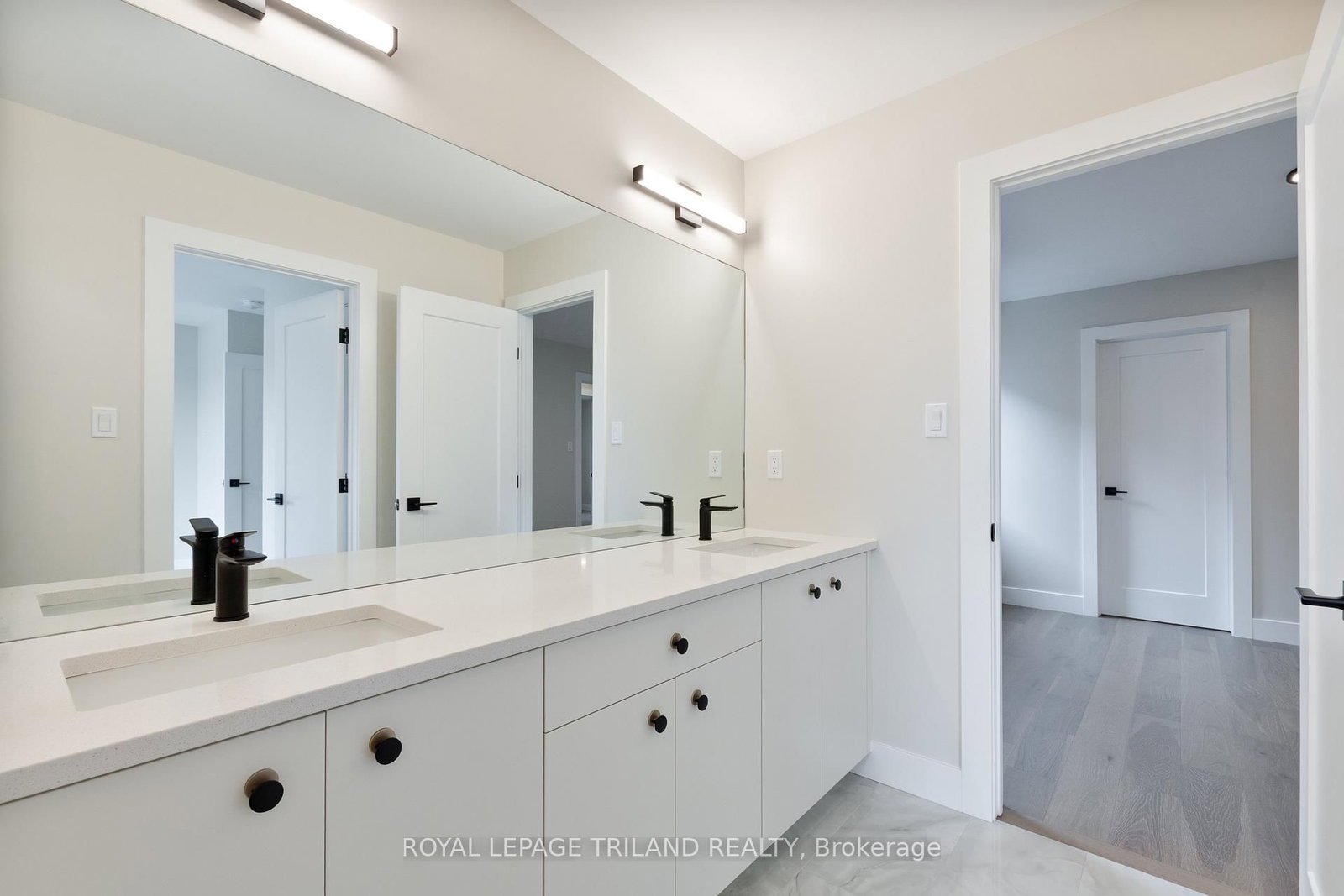 3931 Big Leaf Trail • London South, ON photo 30