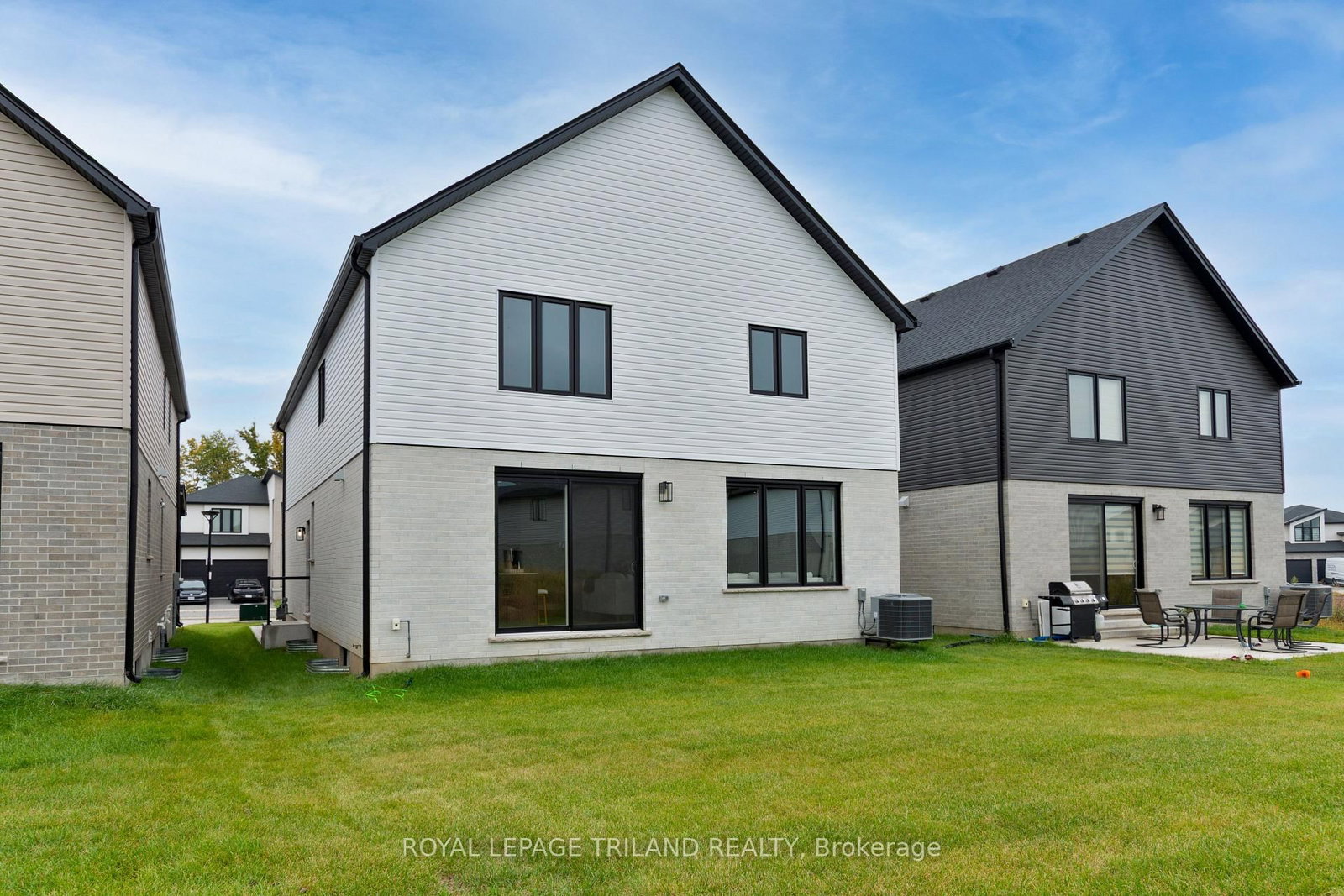 3931 Big Leaf Trail • London South, ON photo 35