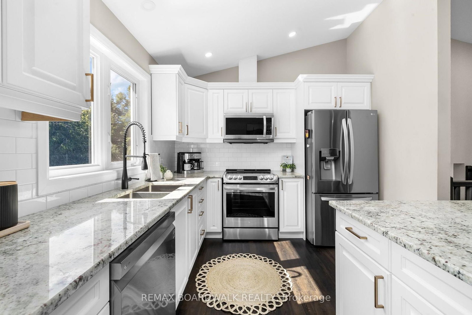 1271 Drummond School Road • Perth, ON photo 13