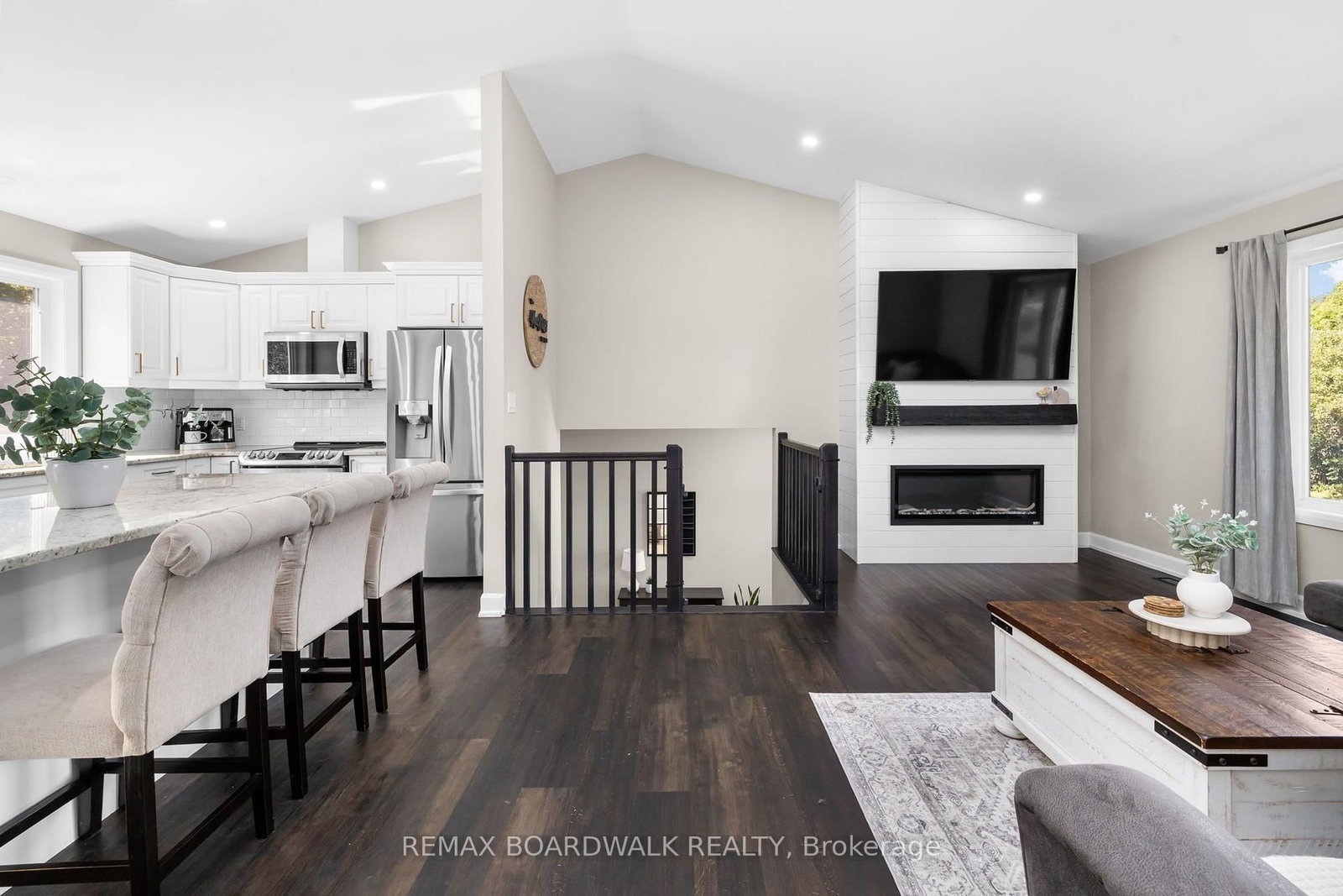 1271 Drummond School Road • Perth, ON photo 6