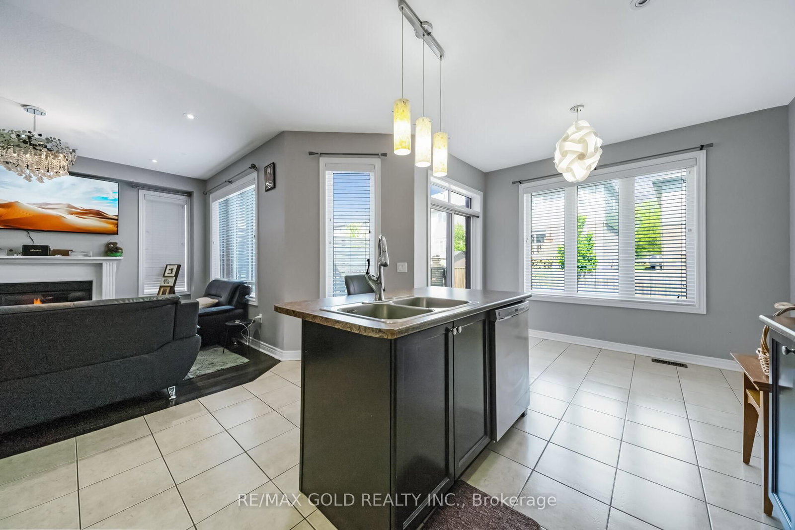 792 Arthur Parker Avenue • Woodstock, ON photo 14