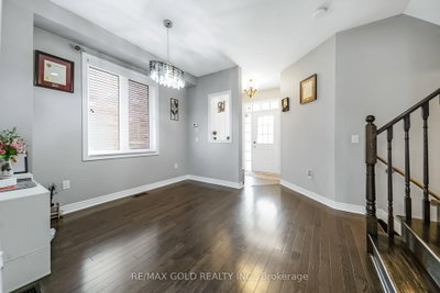792 Arthur Parker Avenue • Woodstock, ON photo 4