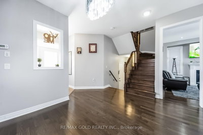 792 Arthur Parker Avenue • Woodstock, ON photo 5