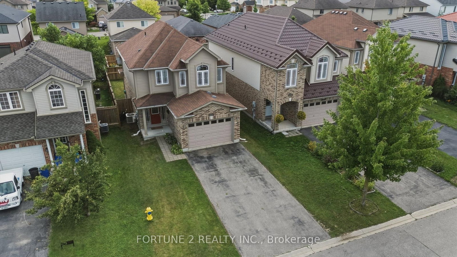 2901 LEMIEUX Walk • London South, ON photo 1