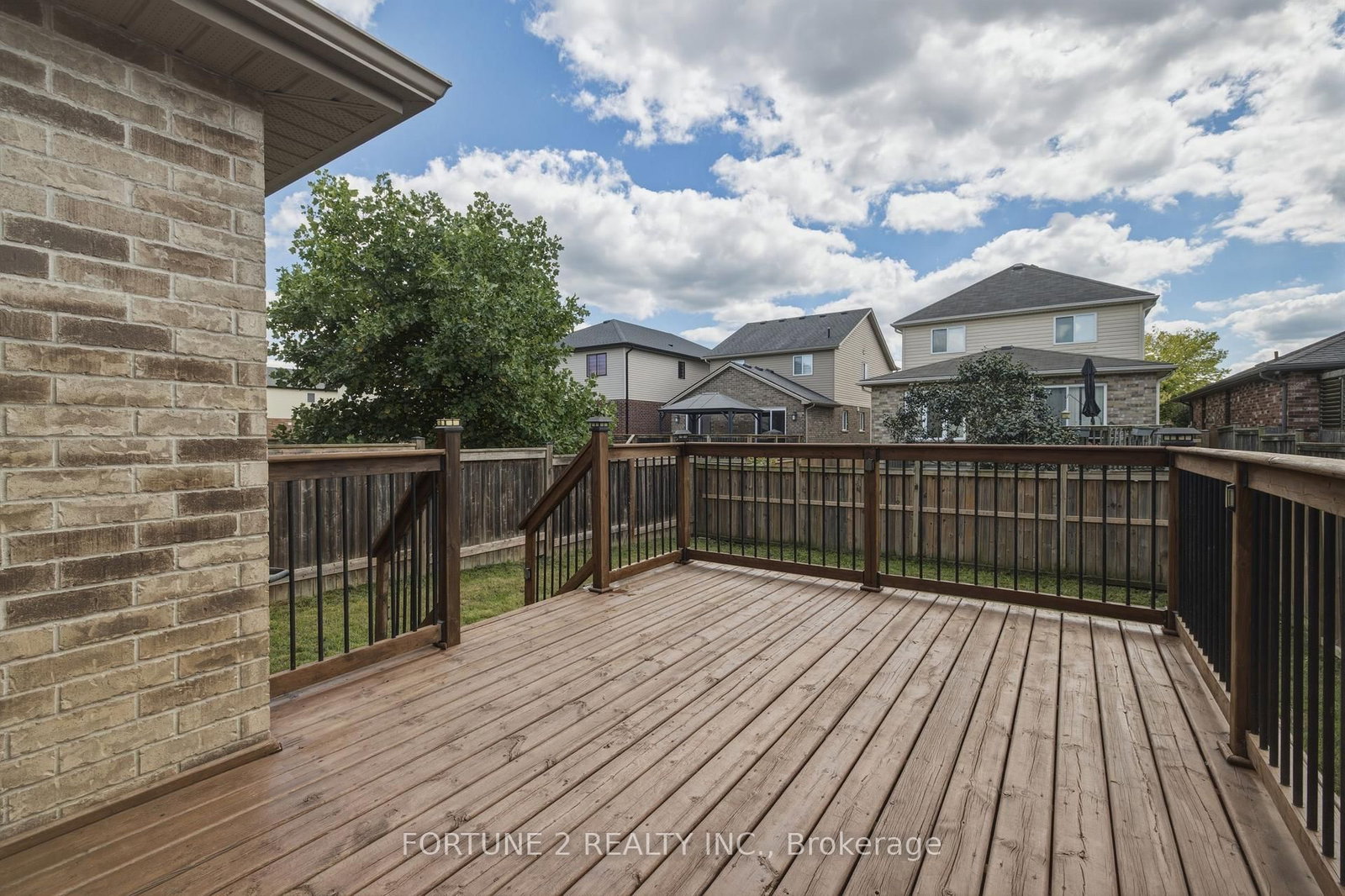 2901 LEMIEUX Walk • London South, ON photo 32