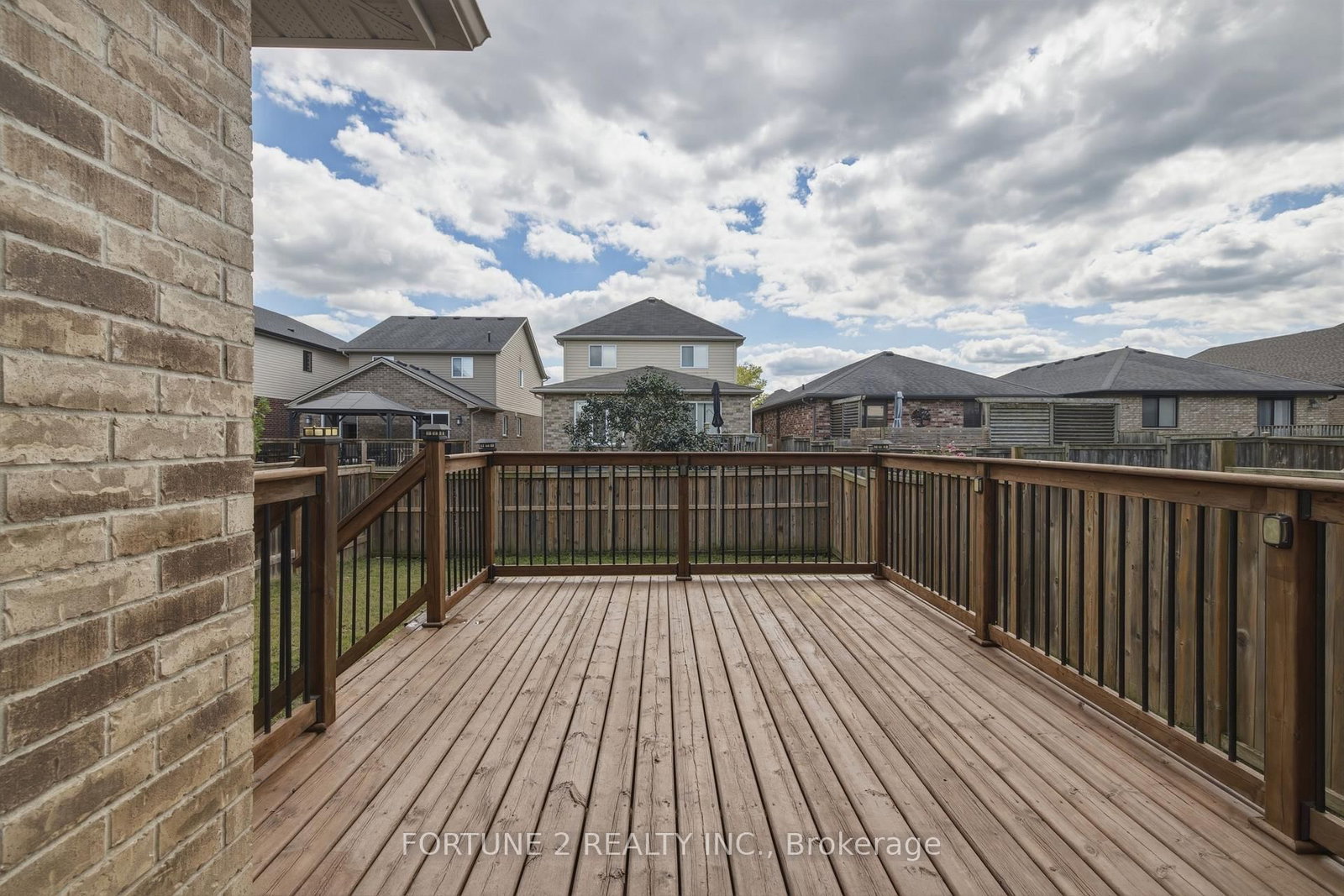 2901 LEMIEUX Walk • London South, ON photo 33