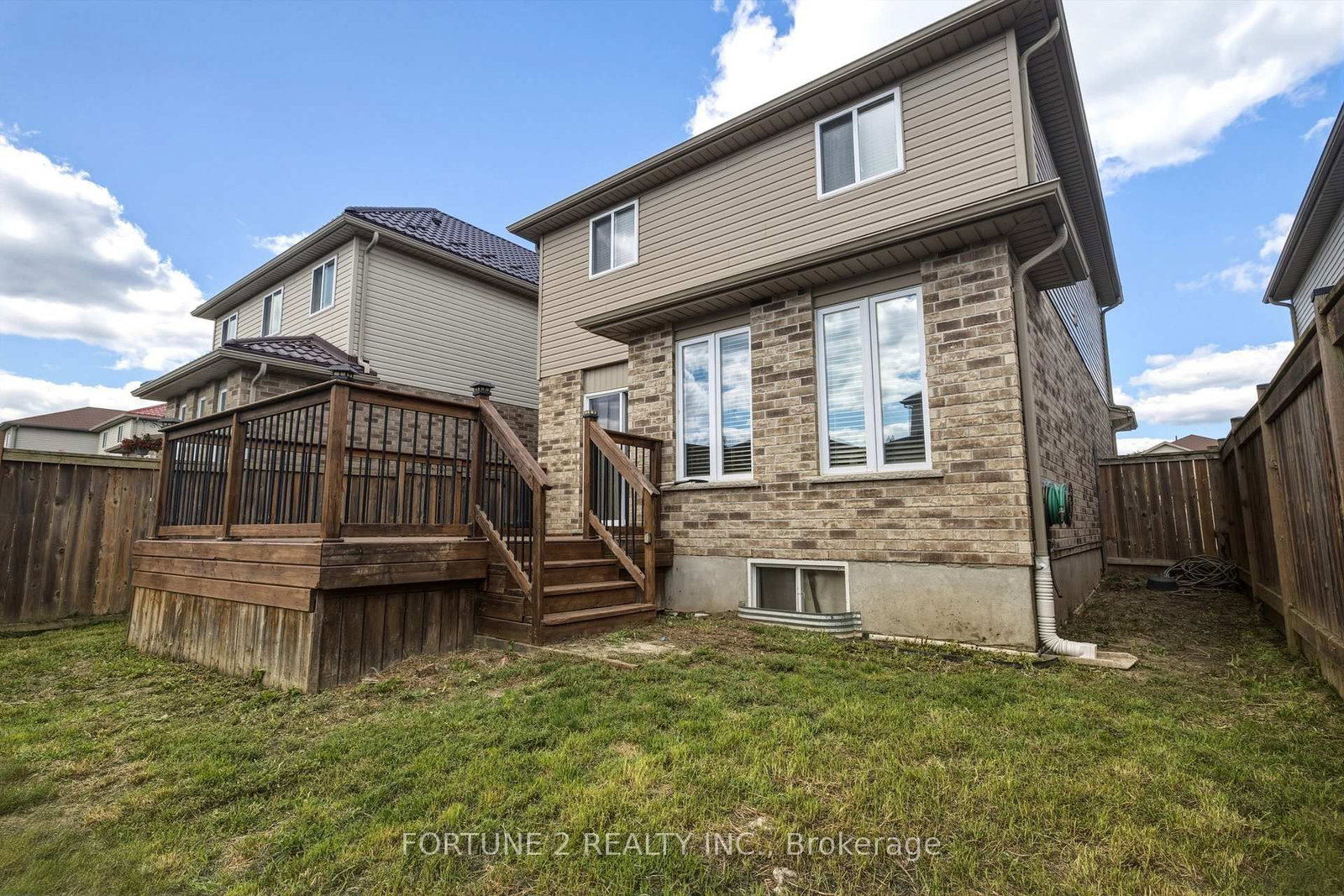 2901 LEMIEUX Walk • London South, ON photo 35