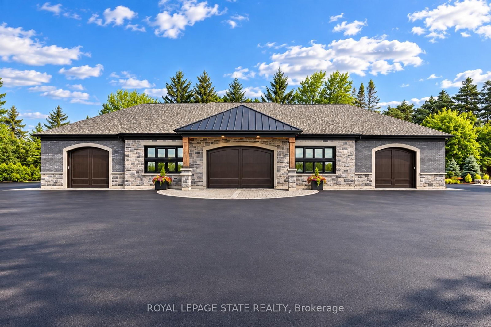 1272 Fiddlers Green Road • Hamilton, ON photo 44