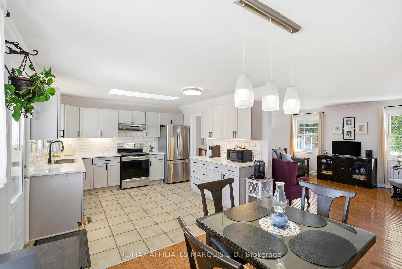 21 Spruce Street • South Stormont, ON photo 11