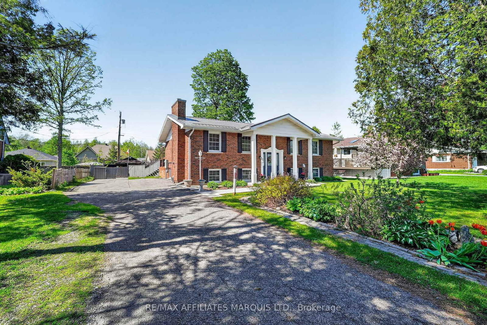 21 Spruce Street • South Stormont, ON photo 3