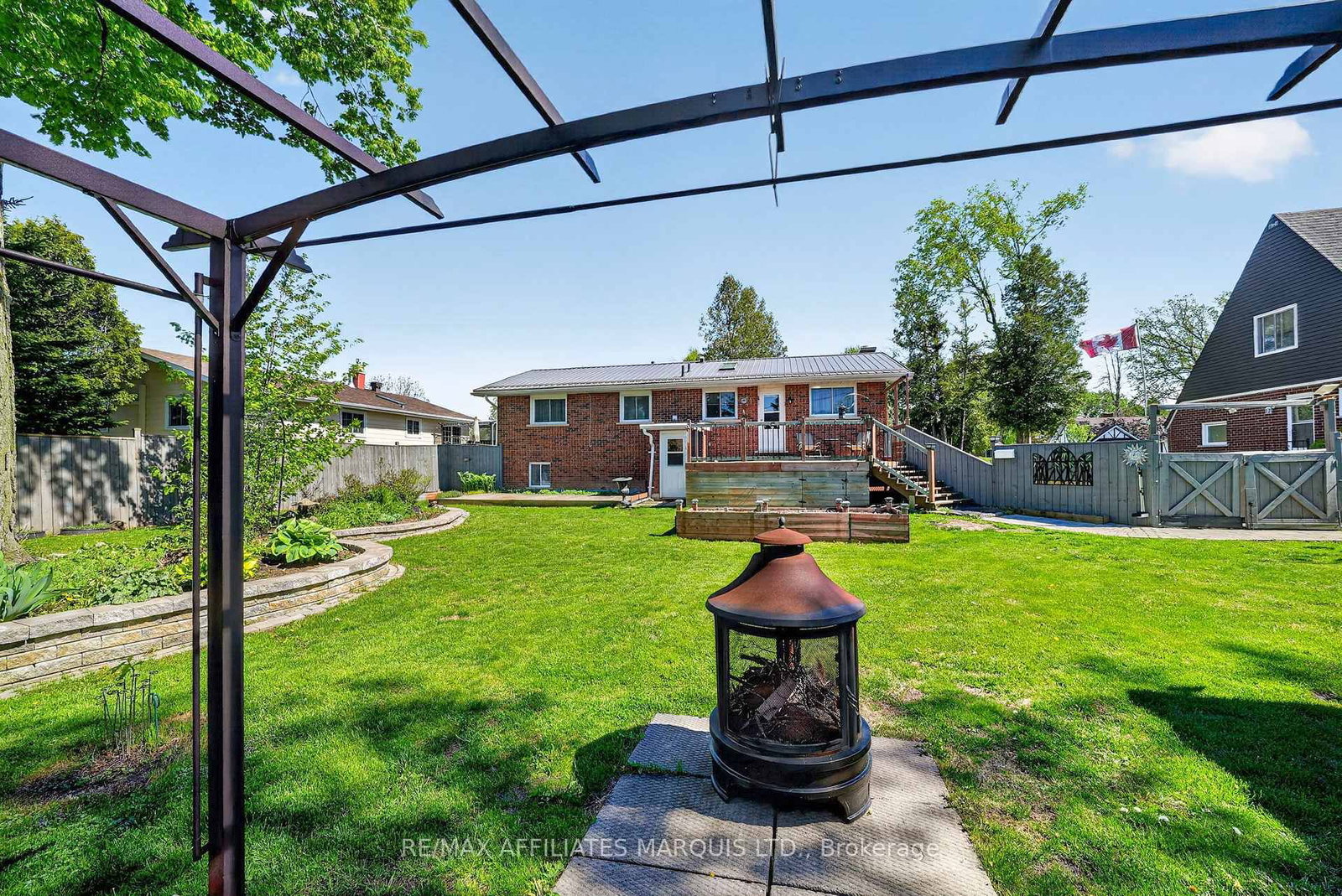 21 Spruce Street • South Stormont, ON photo 40