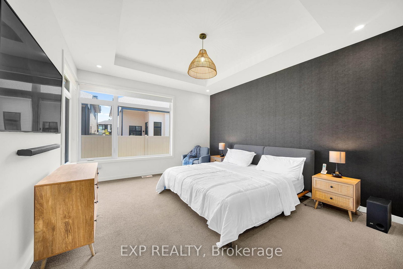 708 Wooler Place • Ottawa, ON photo 14