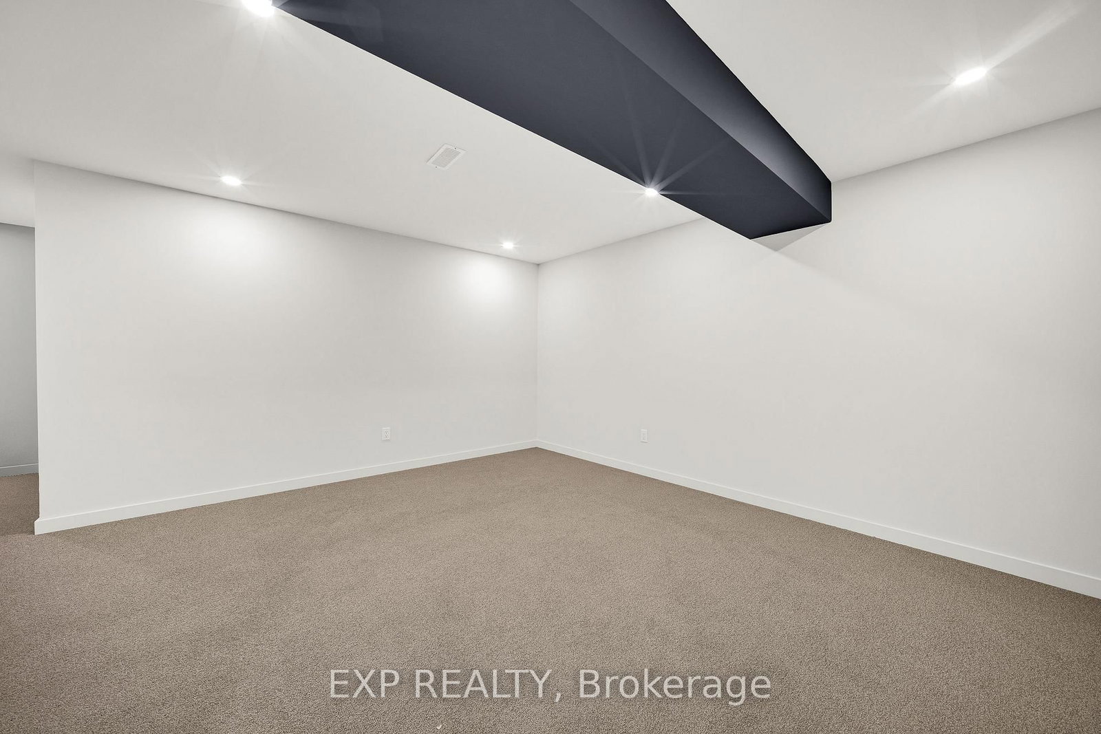 708 Wooler Place • Ottawa, ON photo 28
