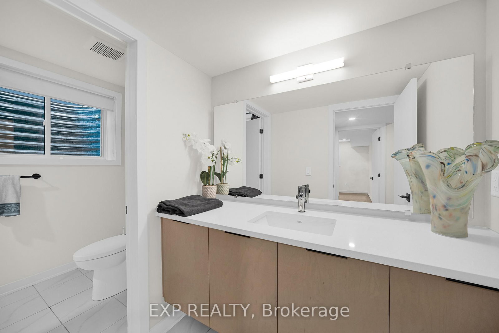708 Wooler Place • Ottawa, ON photo 32