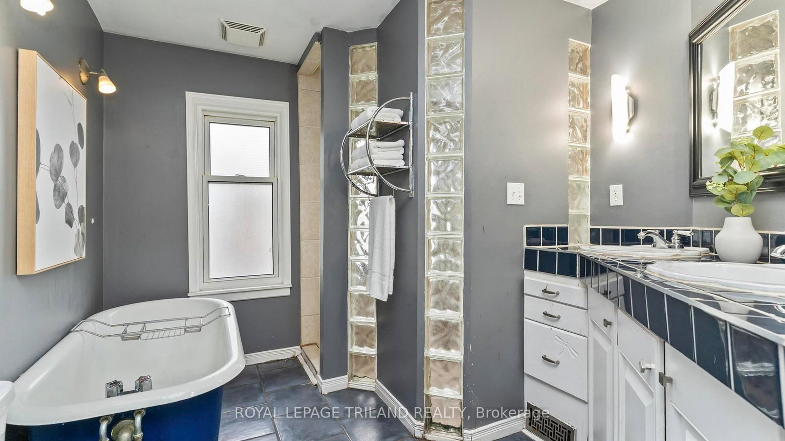 41 GUNN Street • London North, ON photo 18