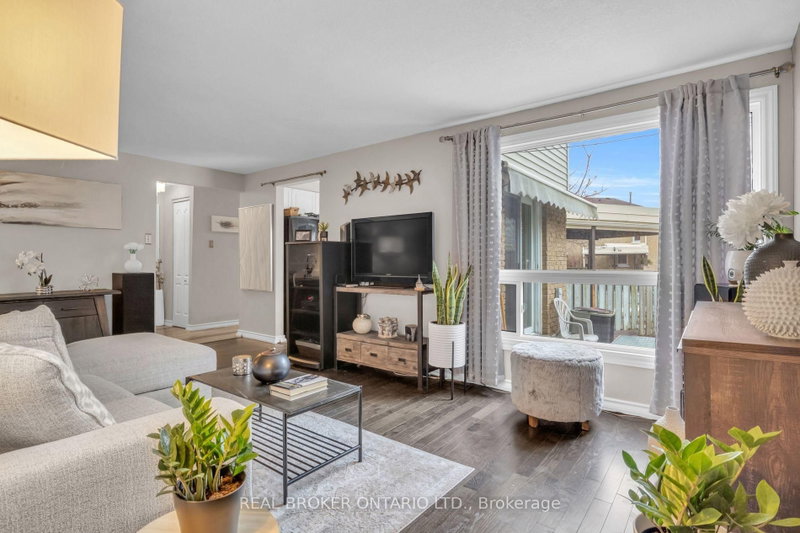 15 - 415 Morgan Avenue