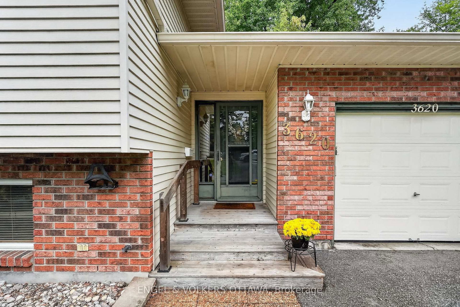 3620 Albion Road S • Ottawa, ON photo 3