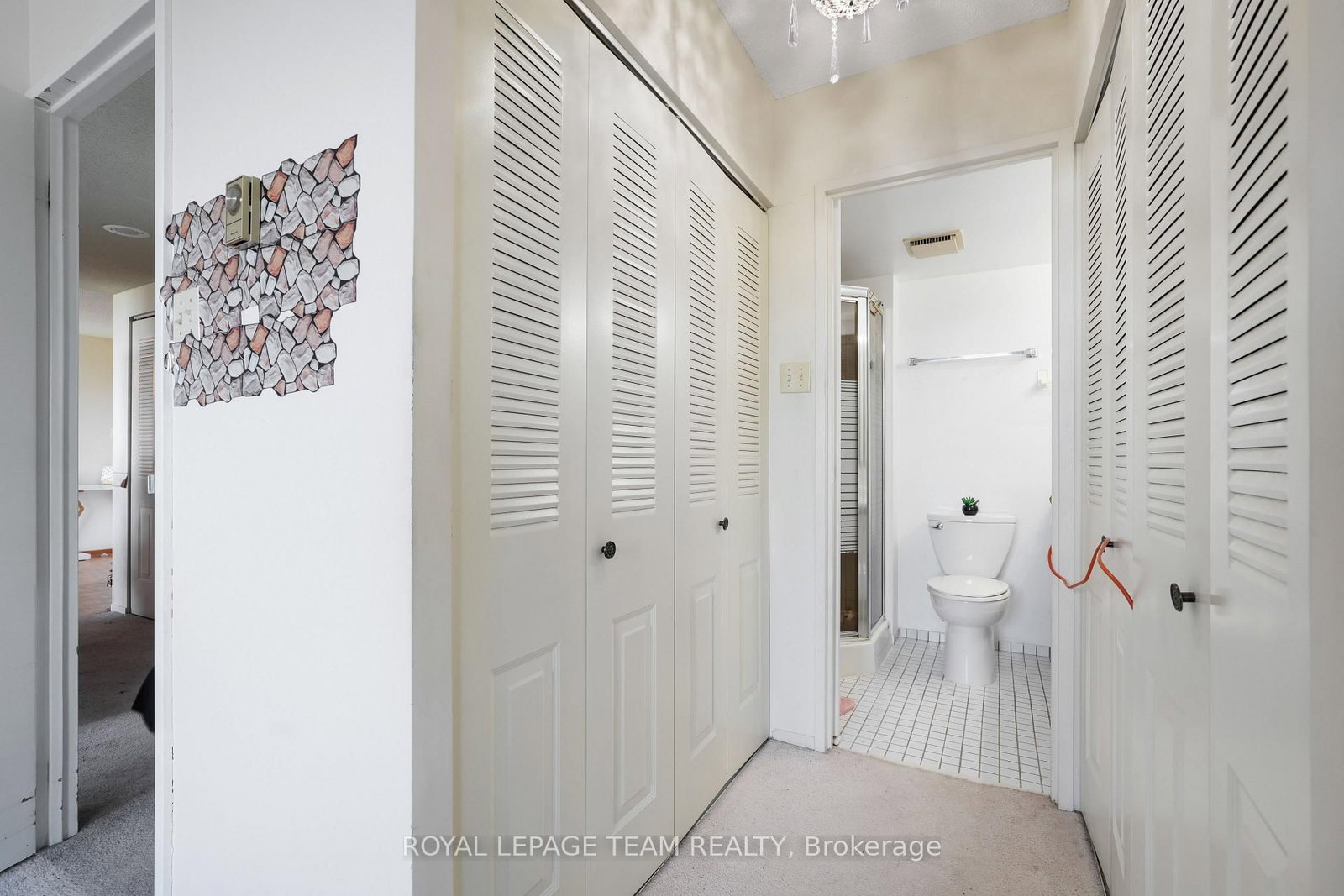 2760 Carousel Crescent • #507 • Ottawa, ON photo 23