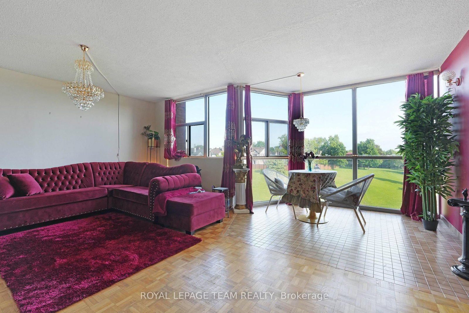 2760 Carousel Crescent • #507 • Ottawa, ON photo 9