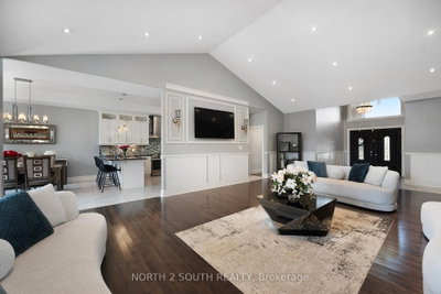268 Carole Court • Essex, ON photo 8