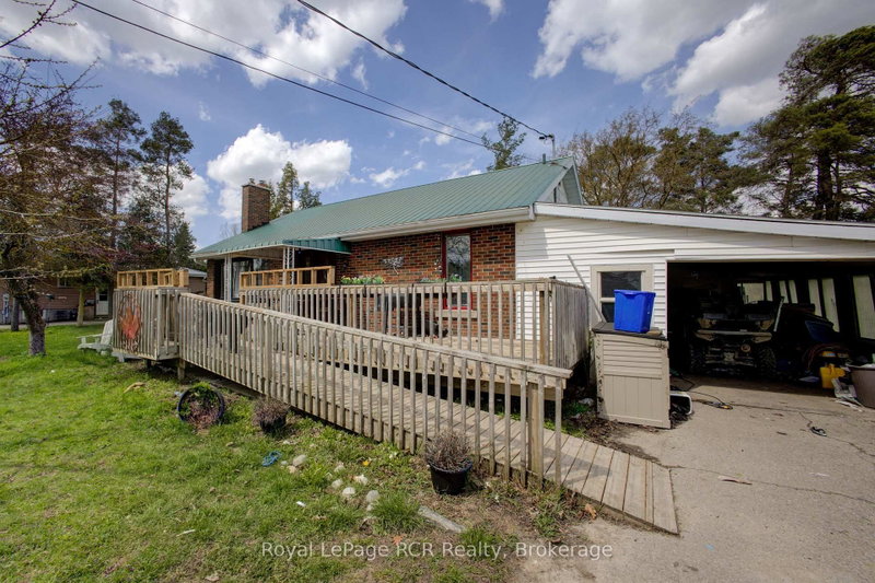 460 Domville Street
