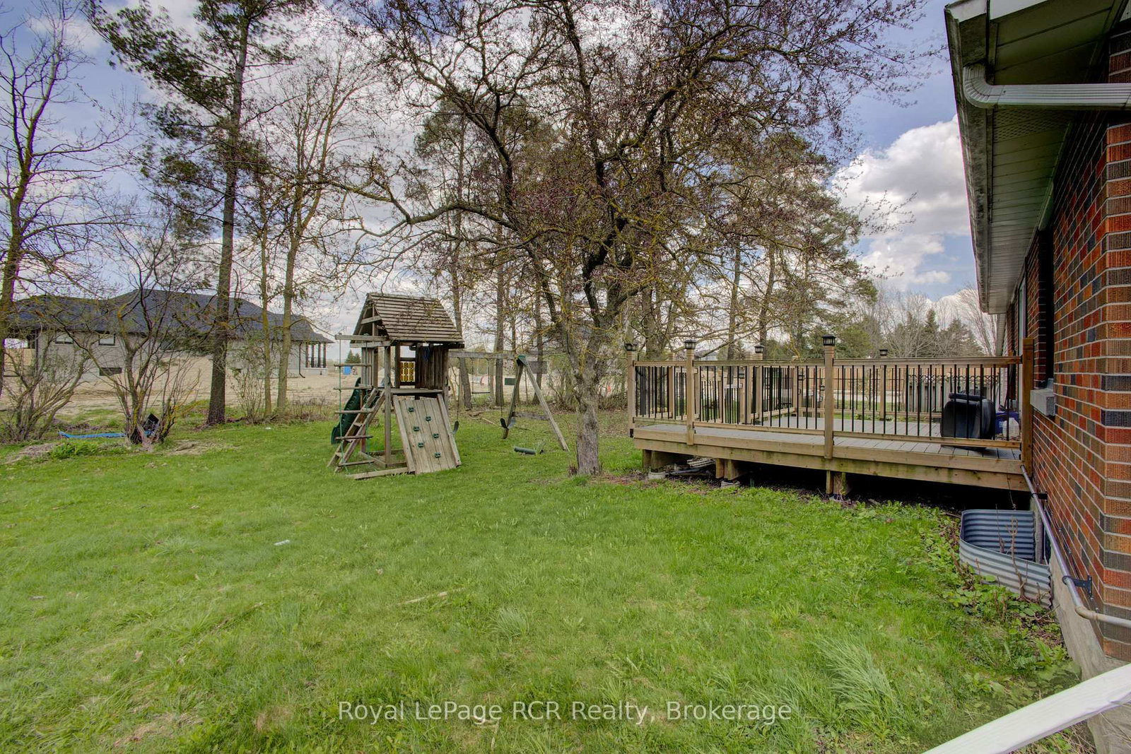 460 Domville Street • Wellington North, ON photo 6