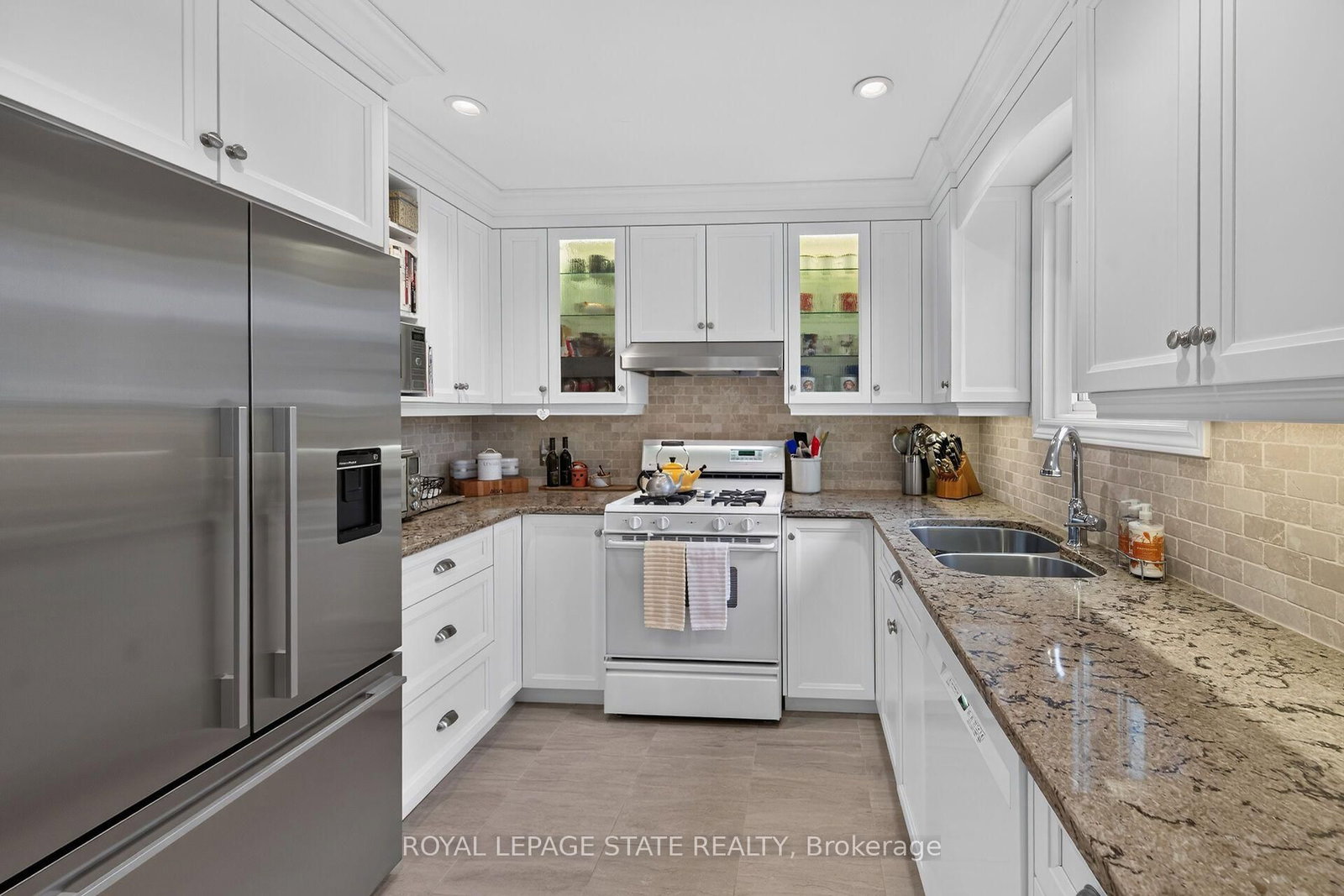 2 Novoco Drive • Hamilton, ON photo 16