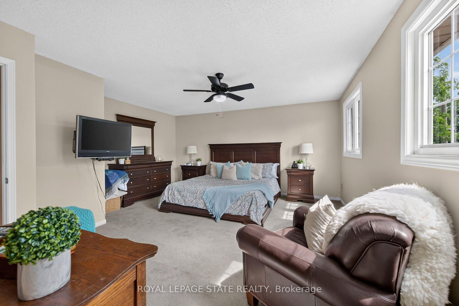 2 Novoco Drive • Hamilton, ON photo 18