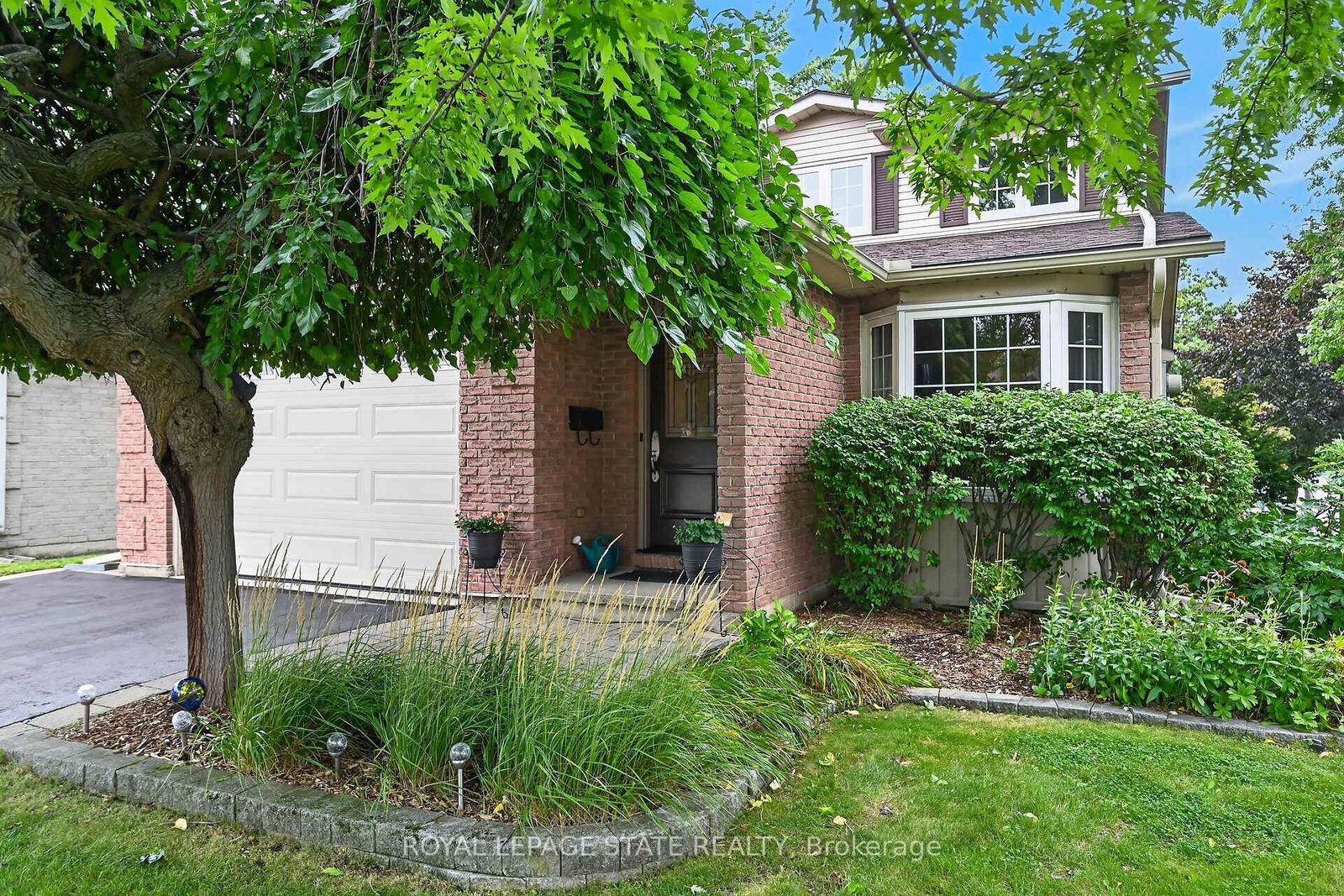 2 Novoco Drive • Hamilton, ON photo 4