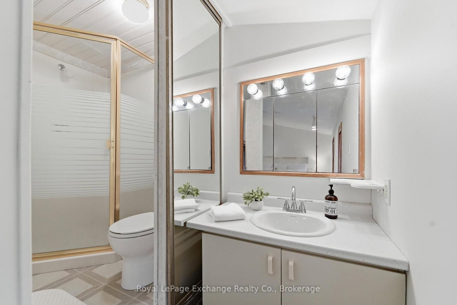 243 Victoria Street • Kincardine, ON photo 25