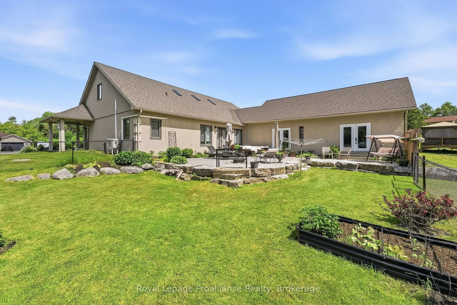 1646 Harriet Lane • Selwyn, ON photo 45