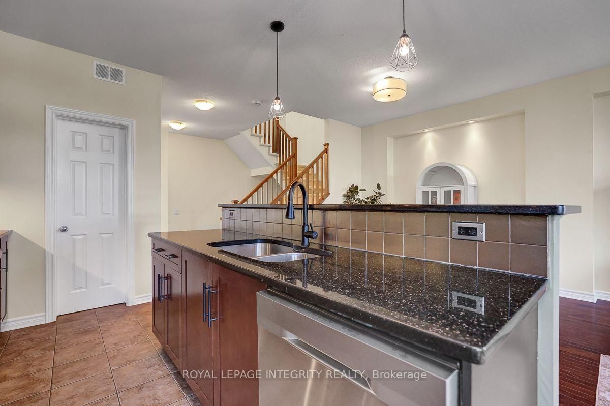 161 Mojave Crescent • Ottawa, ON photo 15