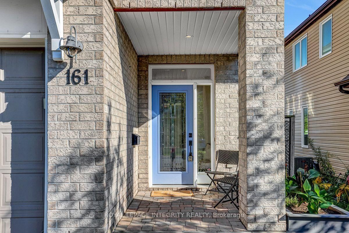 161 Mojave Crescent • Ottawa, ON photo 3