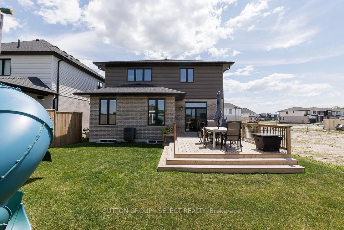 2538 Buroak Drive • London North, ON photo 39
