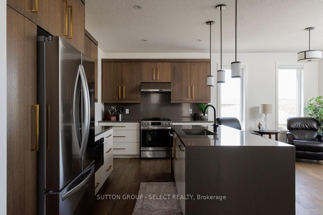 2538 Buroak Drive • London North, ON photo 9