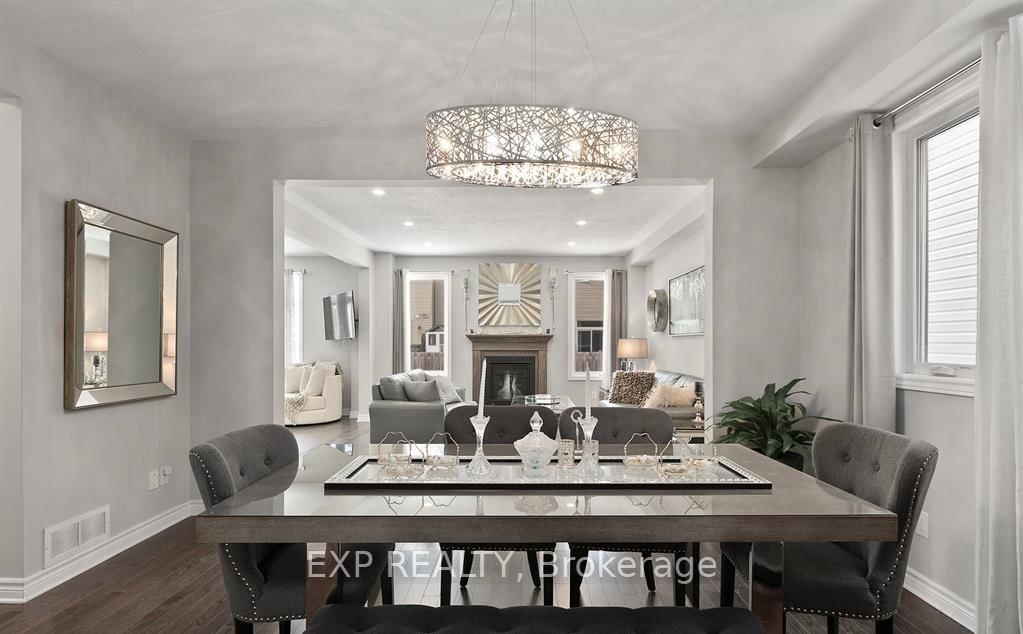 12 Knockaderry Crescent • Ottawa, ON photo 5