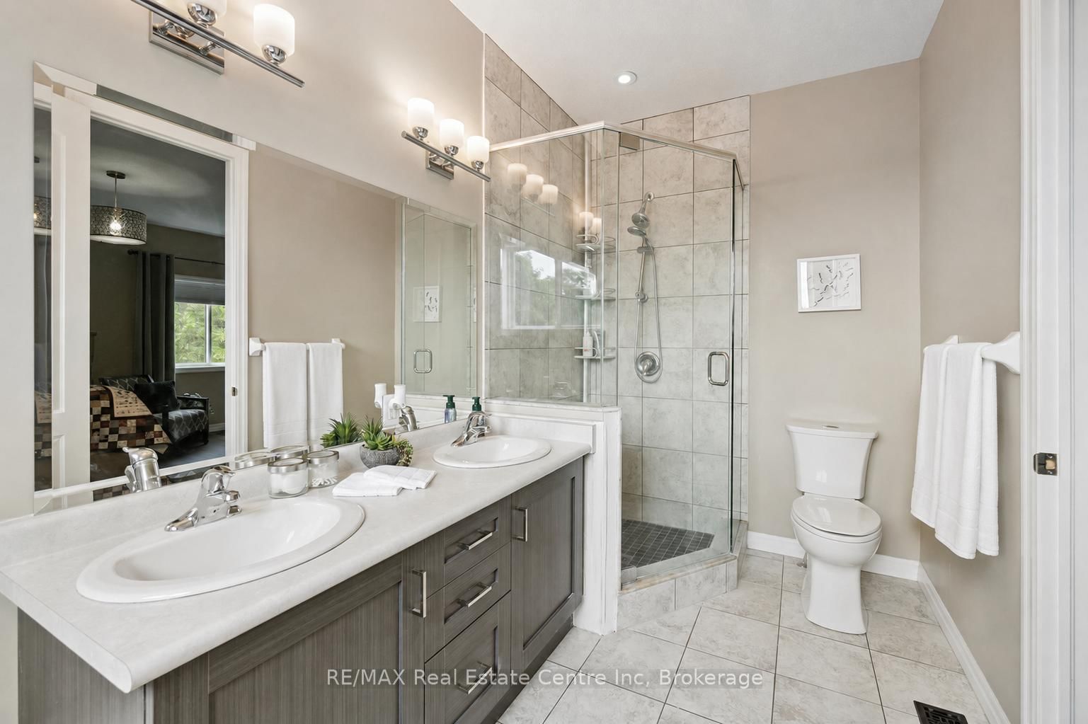 196 Maple Bush Drive • Cambridge, ON photo 14