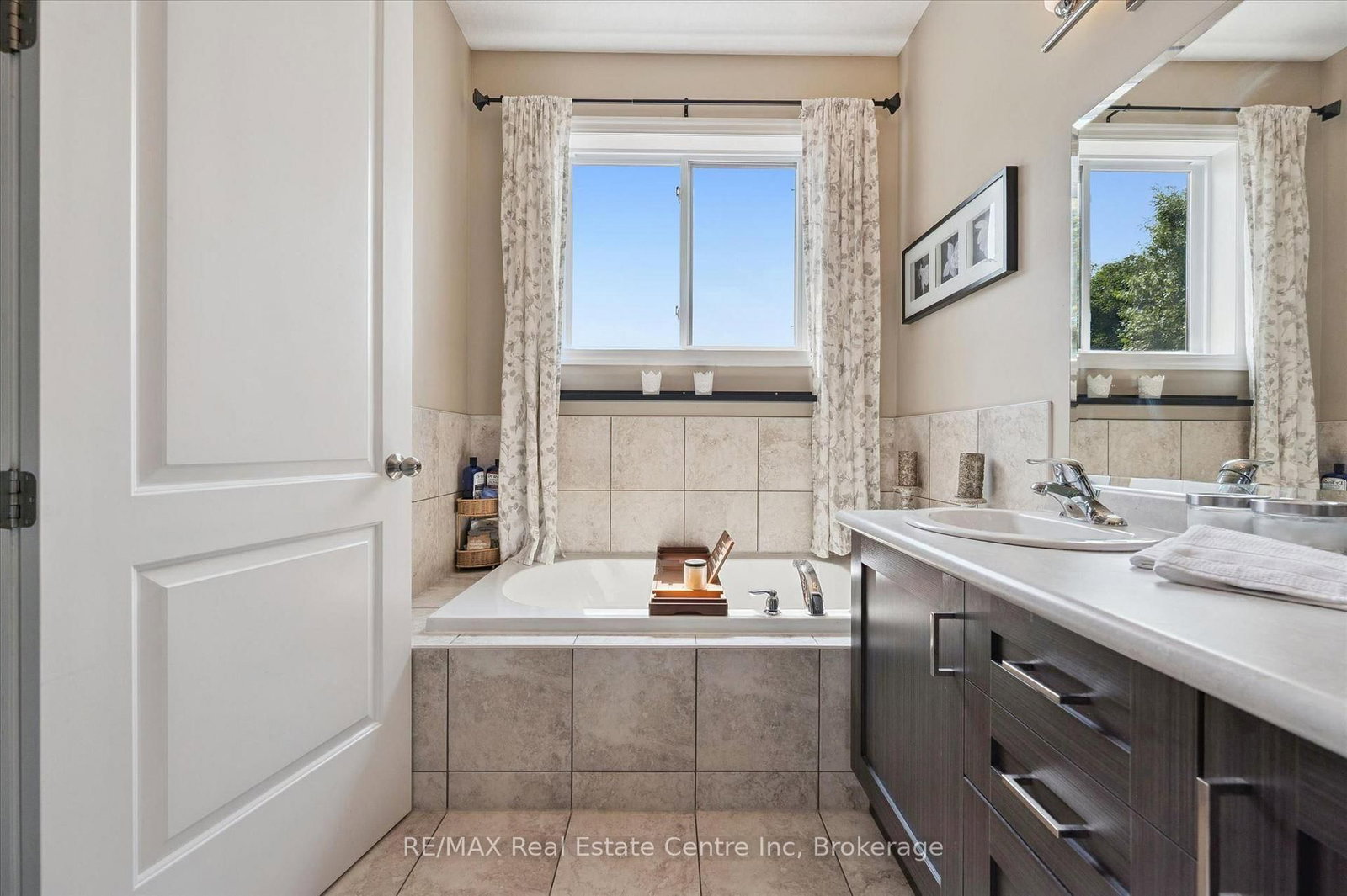 196 Maple Bush Drive • Cambridge, ON photo 15
