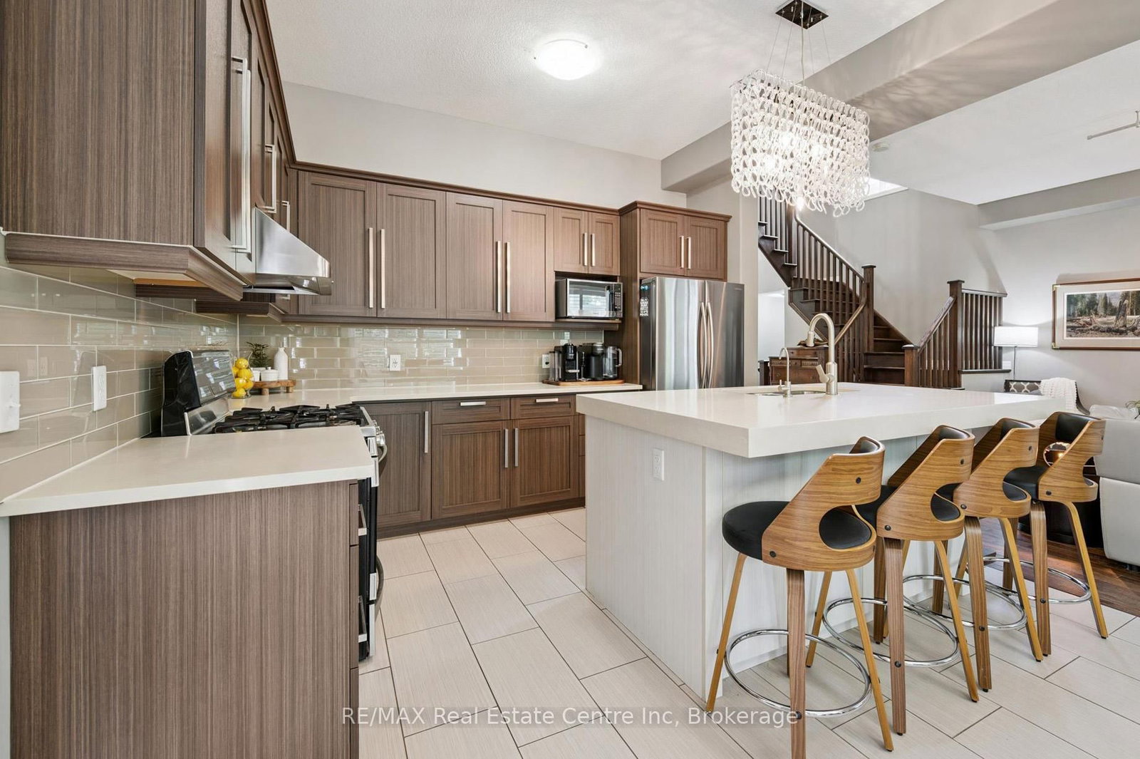 196 Maple Bush Drive • Cambridge, ON photo 3