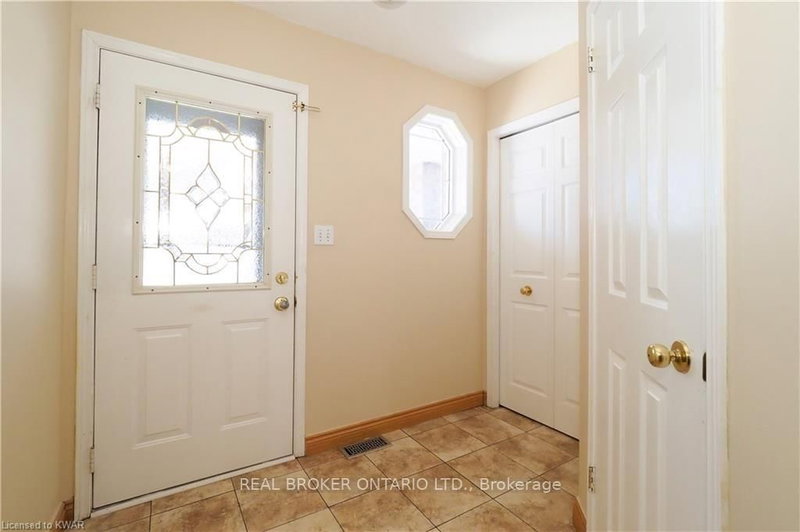 Unit A - 258 Inverhuron Crescent