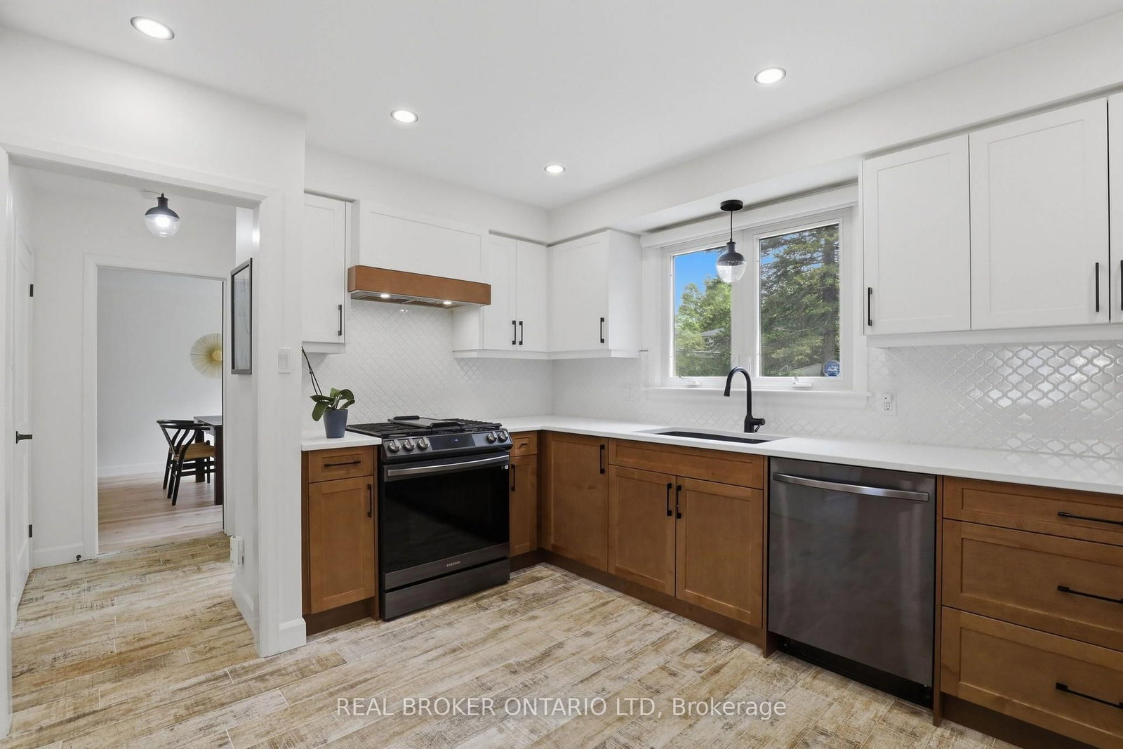 196 Wychwood Park • London North, ON photo 6
