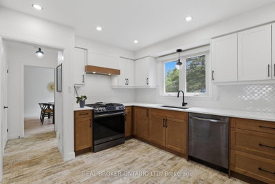 196 Wychwood Park • London North, ON photo 6