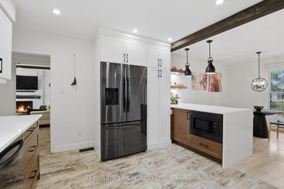 196 Wychwood Park • London North, ON photo 8
