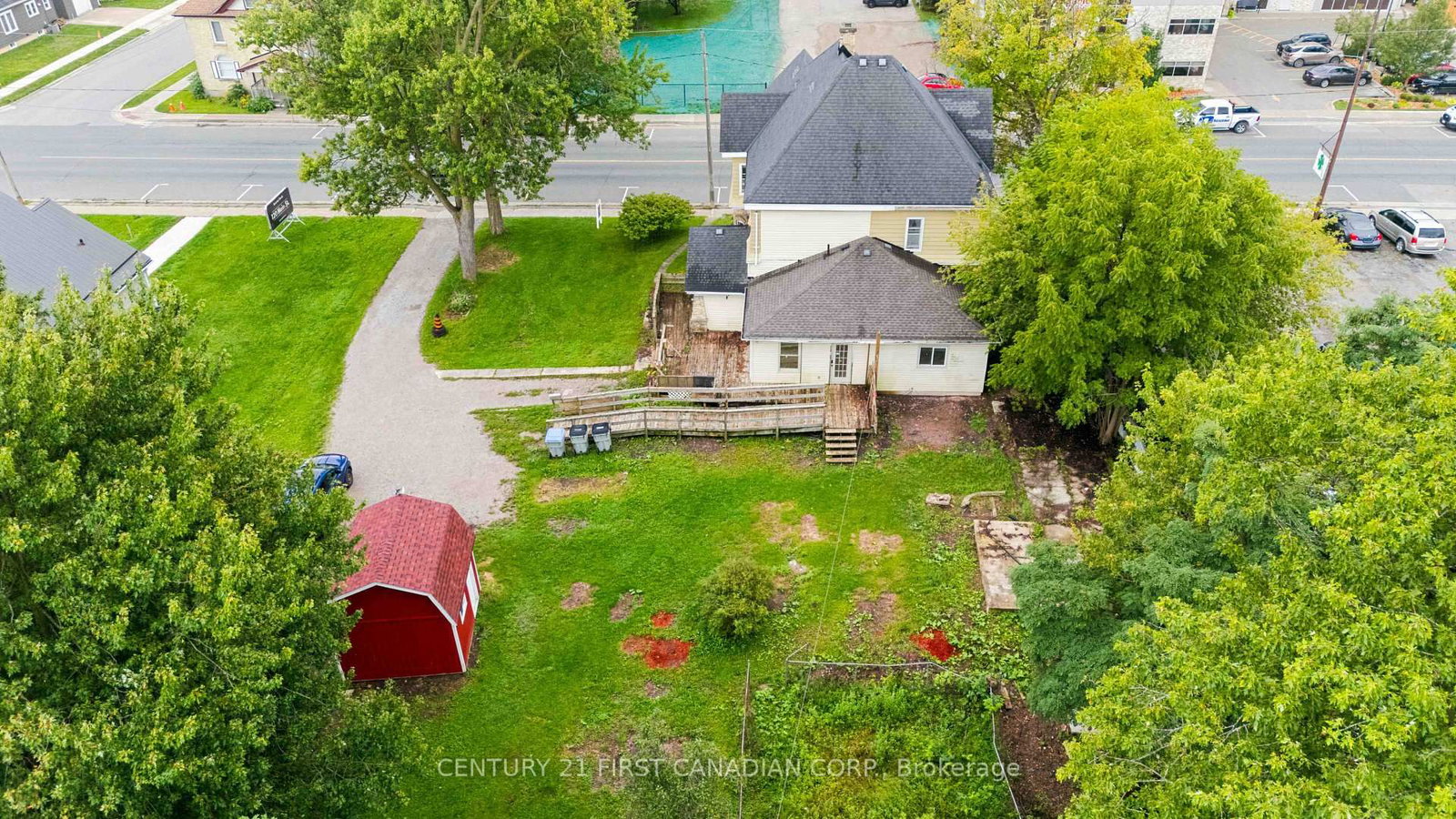 128 Main Street • Lucan Biddulph, ON photo 29