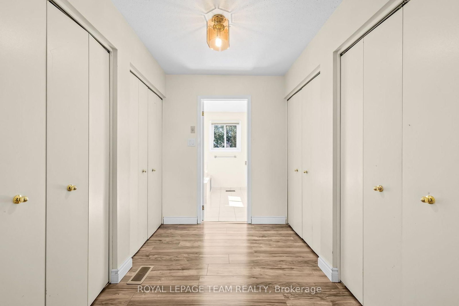 1040 Karsh Drive • Ottawa, ON photo 23